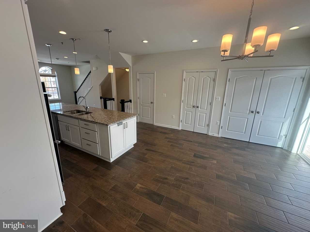 5320 Woodyard Rd - Photo 5 of 33