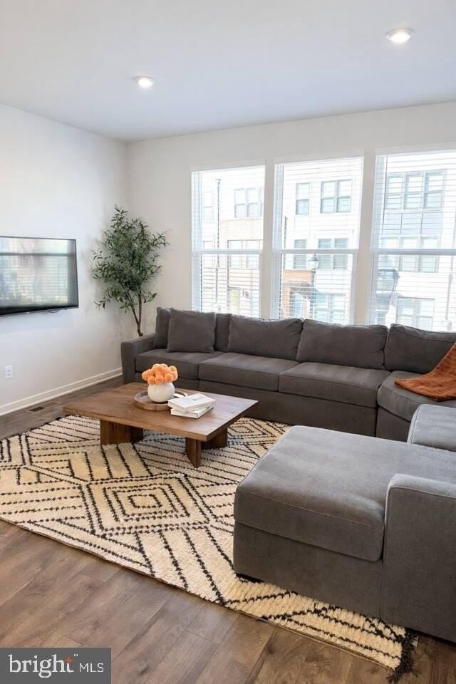 5611 Alpha Ridge Ave - Photo 5 of 18