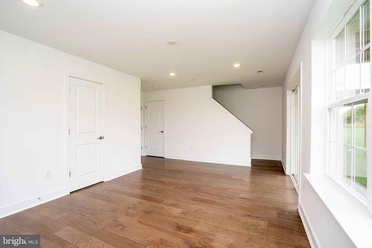 126 Ada Hightower Ave - Photo 3 of 29