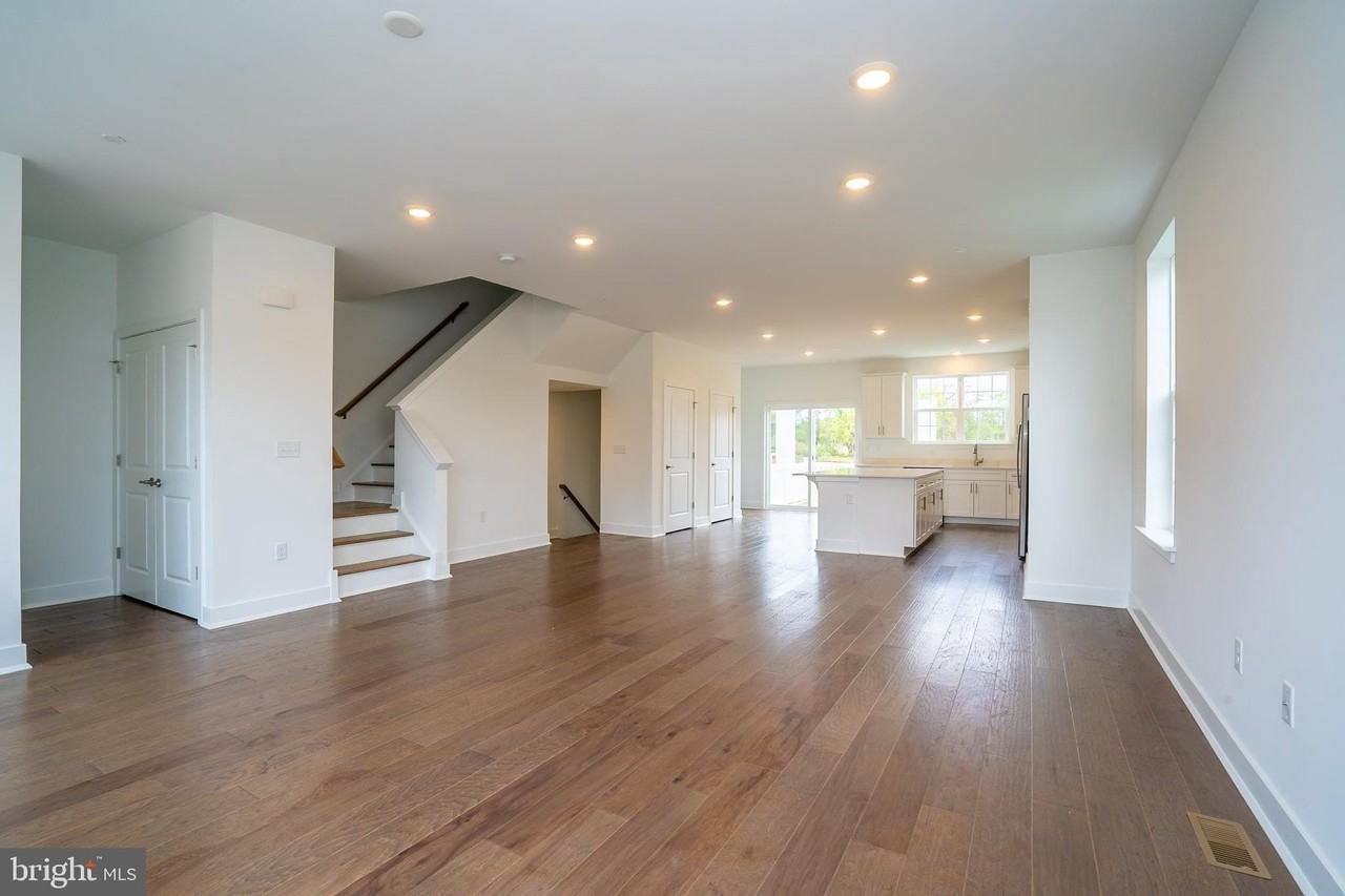 126 Ada Hightower Ave - Photo 6 of 29