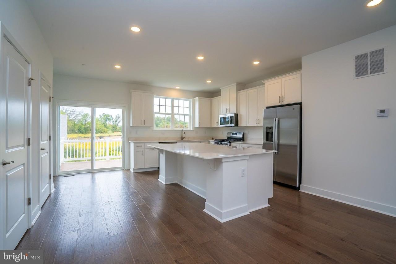 126 Ada Hightower Ave - Photo 7 of 29