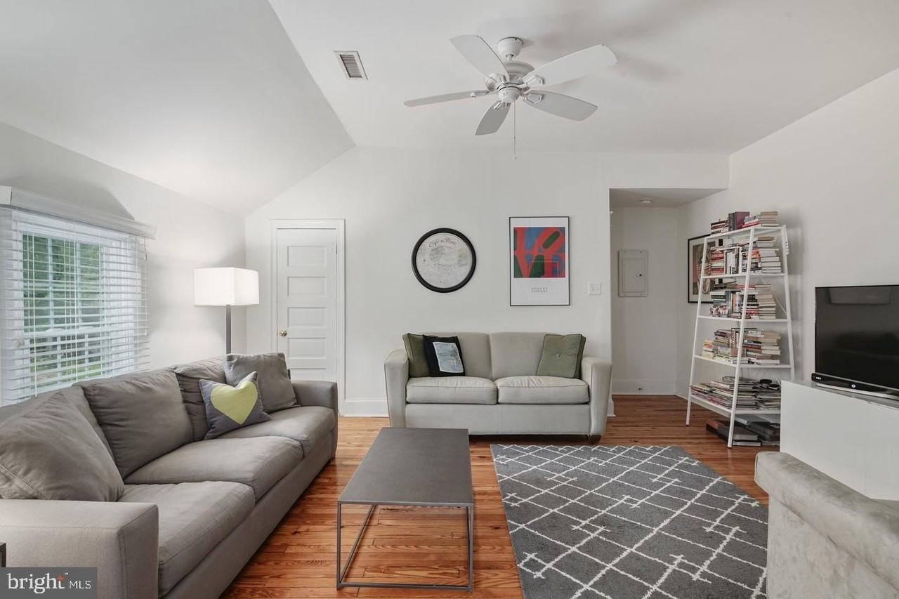 1105 Youngs Ford Rd - Photo 2 of 12