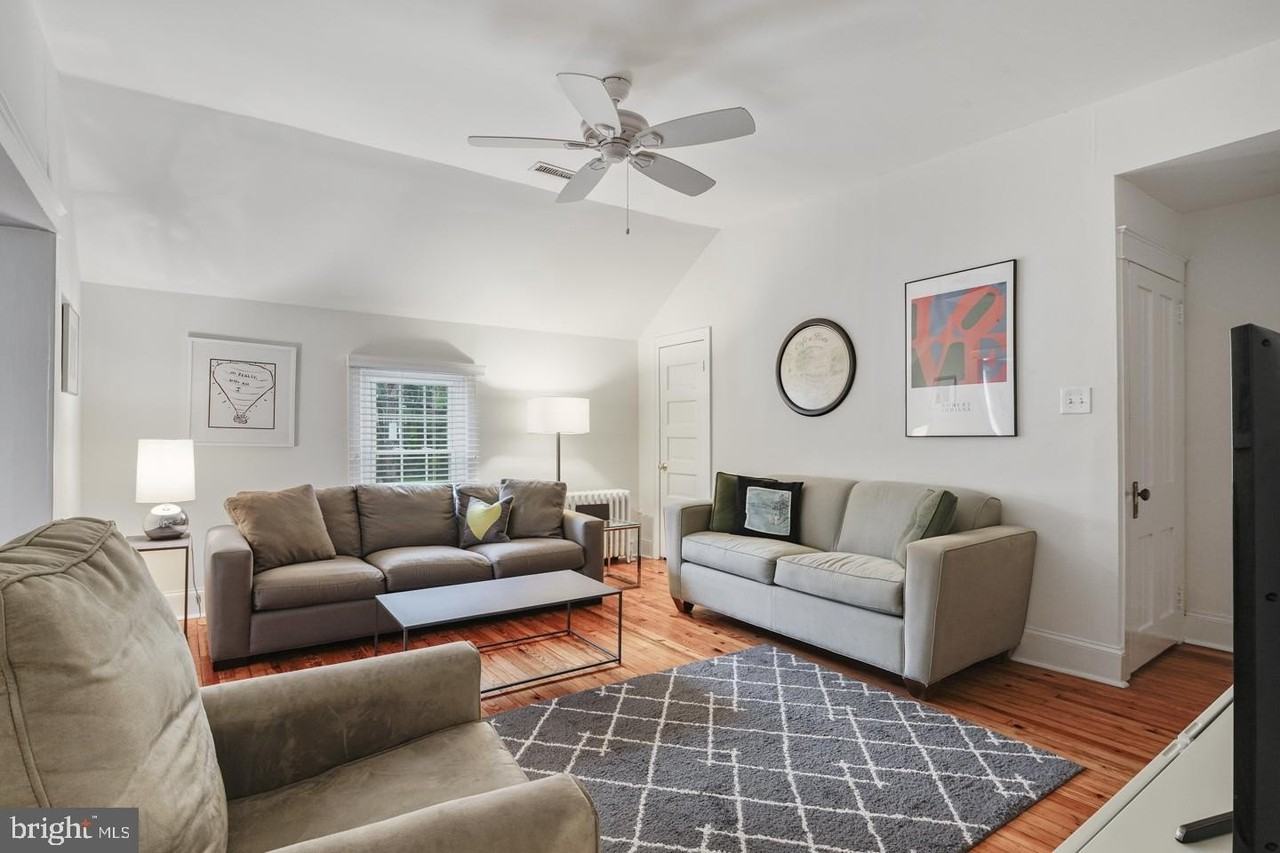 1105 Youngs Ford Rd - Photo 4 of 12