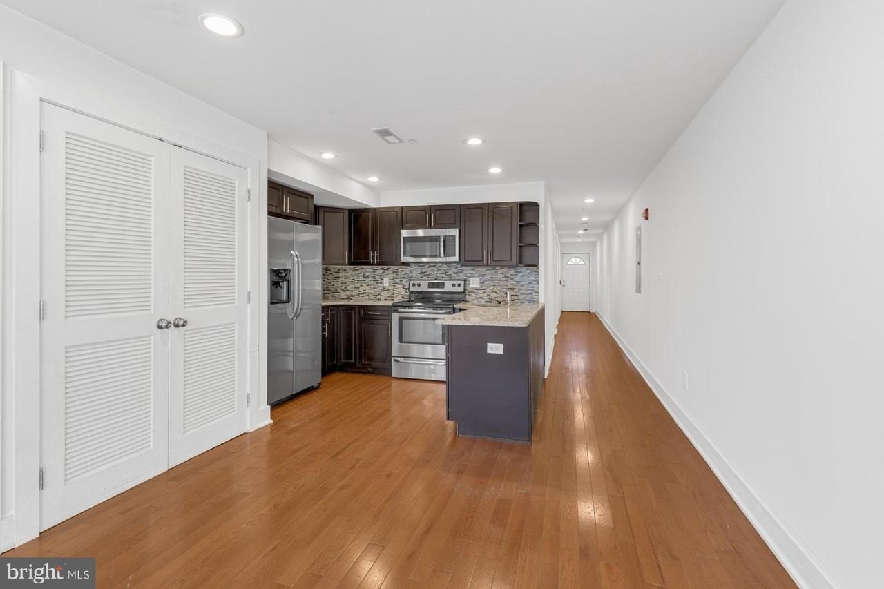 1228 N 25th St Apt 8 #8 - Photo 6 of 21