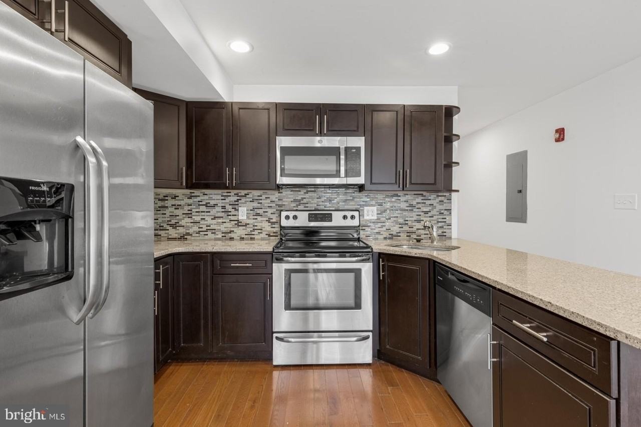 1228 N 25th St Apt 8 #8 - Photo 7 of 21