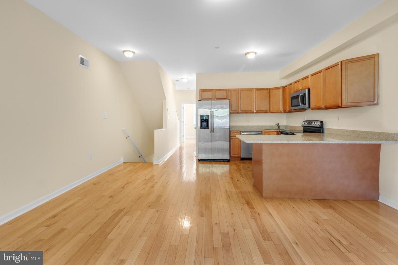 2464 Frankford Ave Unit B #B - Photo 5 of 28