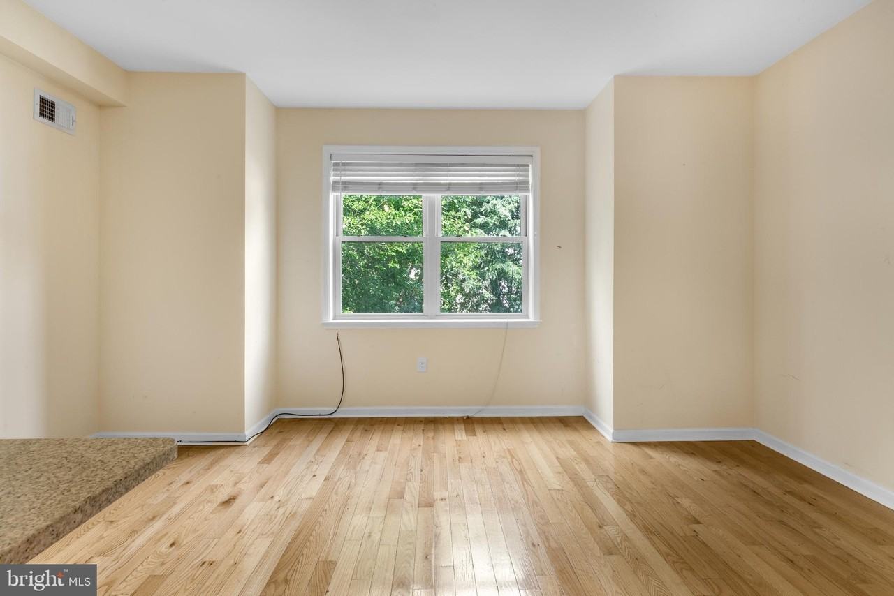 2464 Frankford Ave Unit B #B - Photo 7 of 28