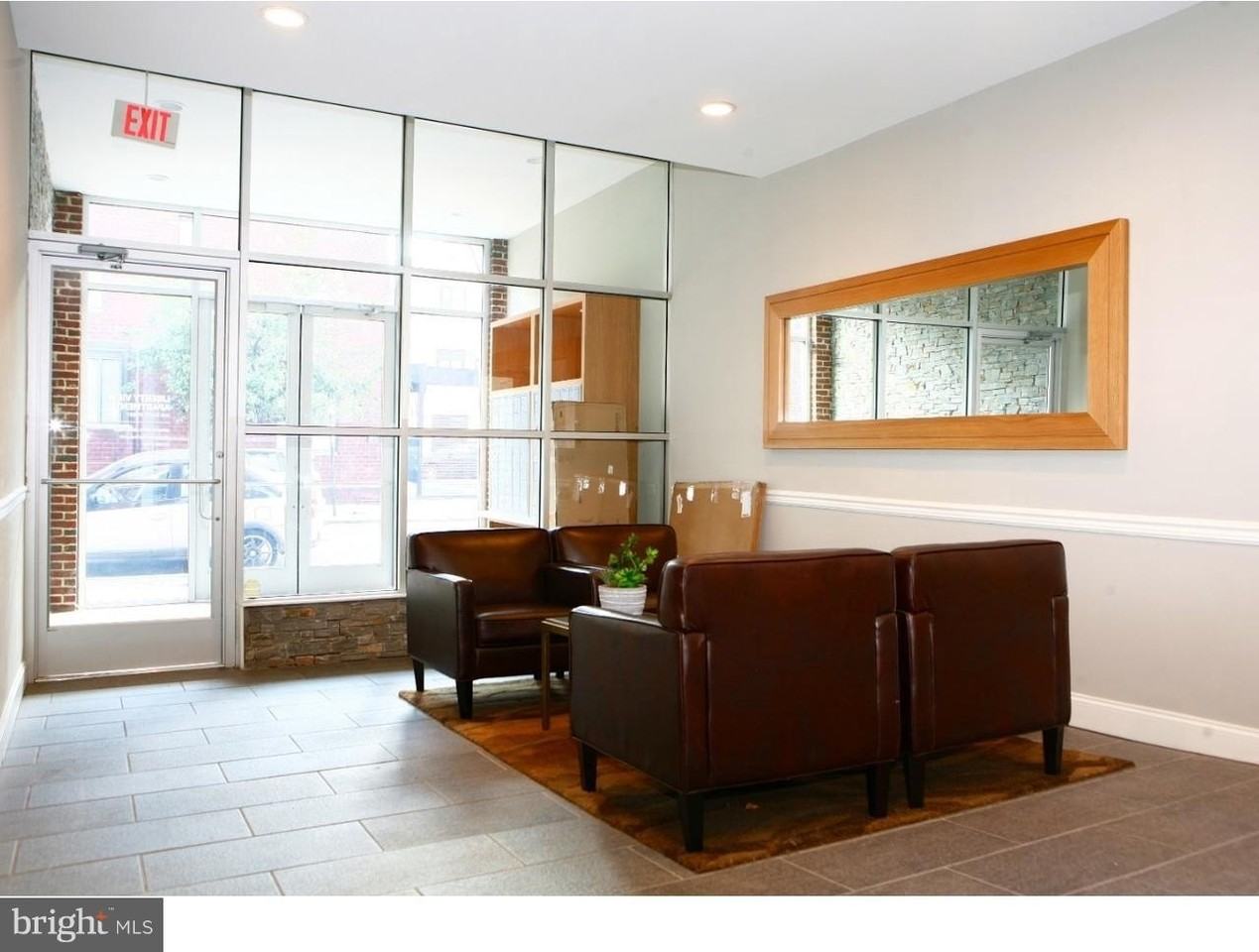 2031 South St Apt 201 #201 - Photo 4 of 24