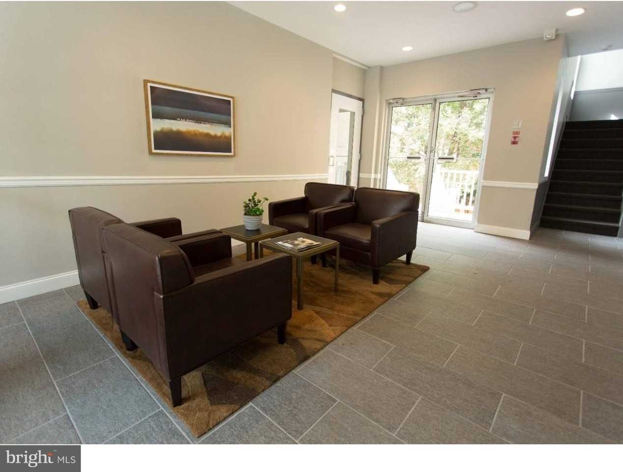 2031 South St Apt 201 #201 - Photo 5 of 24