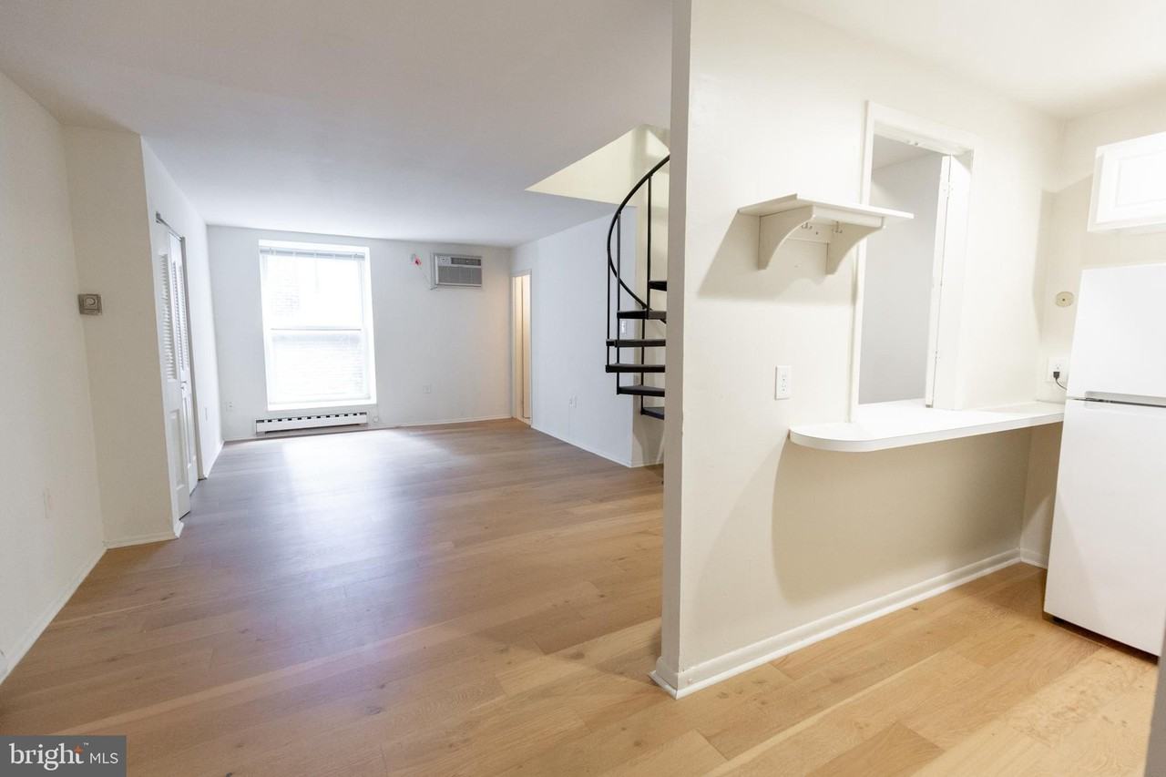 2311 Spruce St Apt 204 #204 - Photo 3 of 34