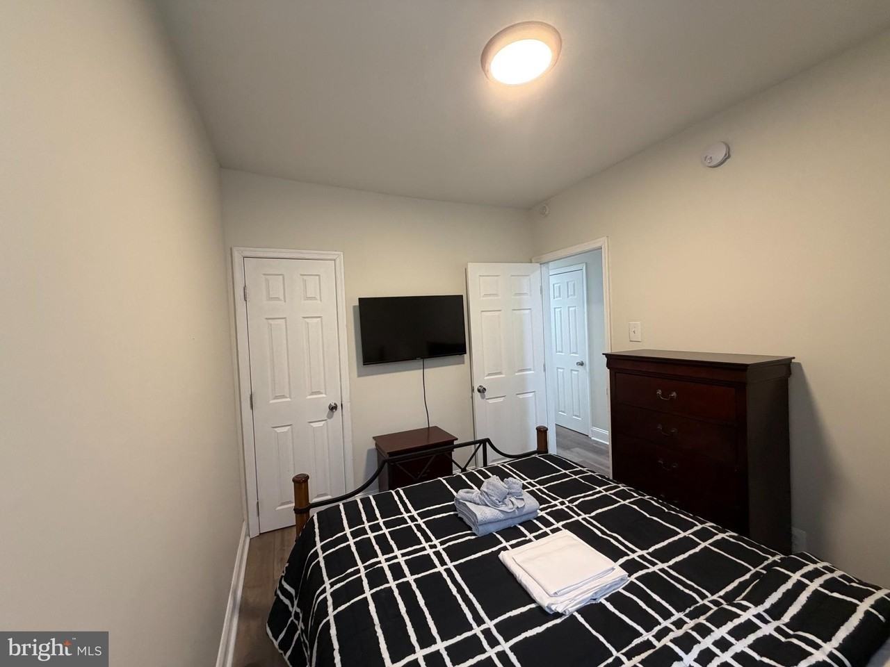 5933 Ogontz Ave Fl 3 #FL3 - Photo 3 of 14