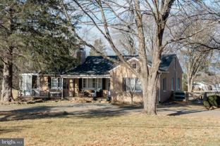 1548 Weston Ln - Photo 1 of 1