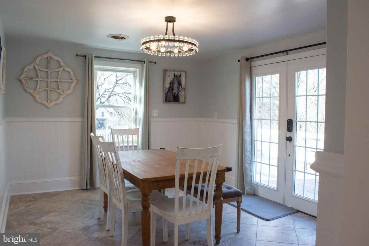 1548 Weston Ln - Photo 5 of 21