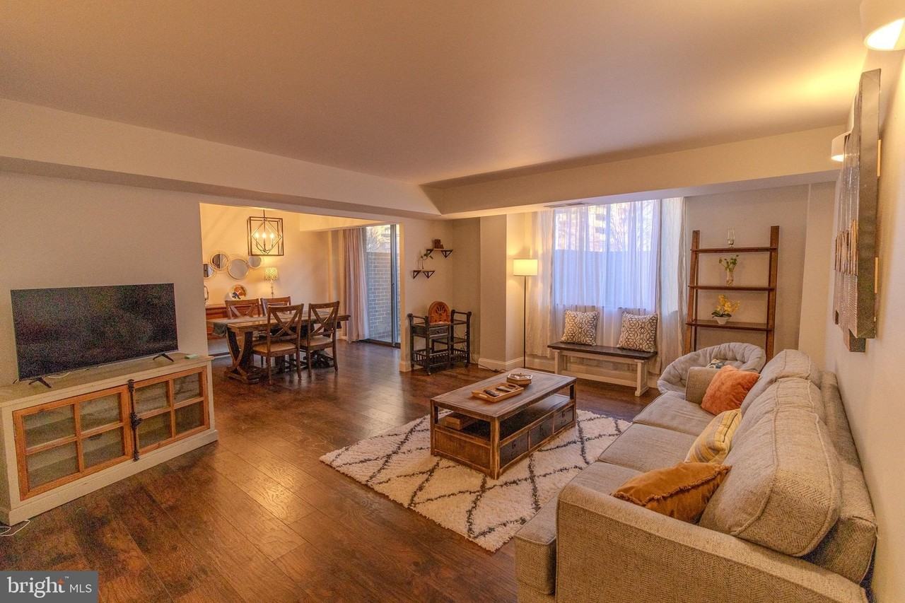 1808 Old Meadow Rd Apt 112 #112 - Photo 3 of 20