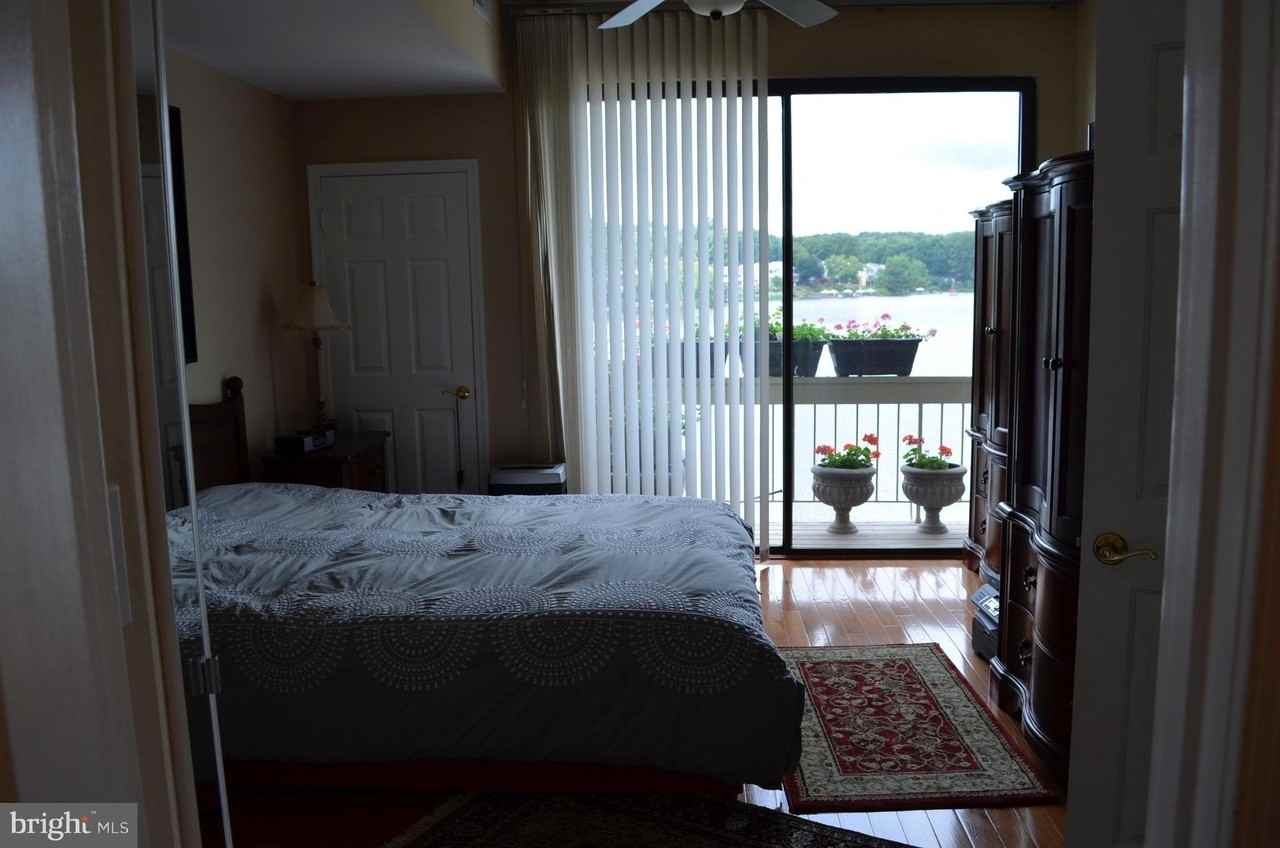 11162 Harbor Ct - Photo 6 of 8