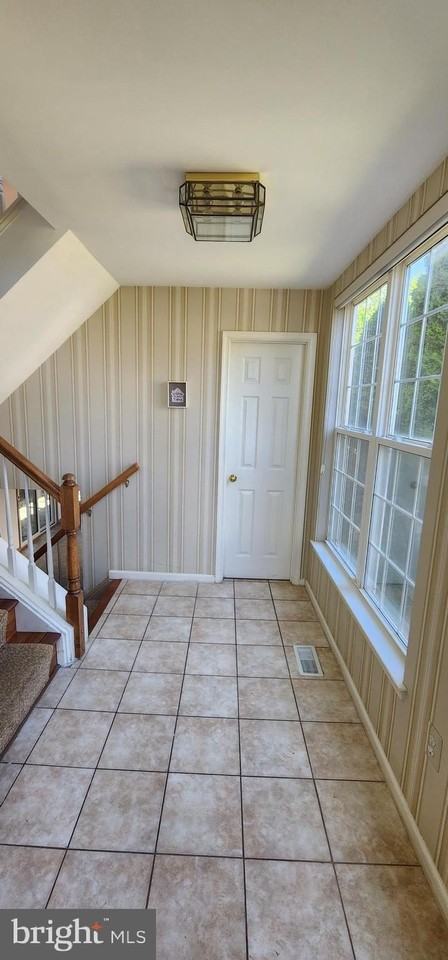 20392 Ashcroft Ter - Photo 2 of 22