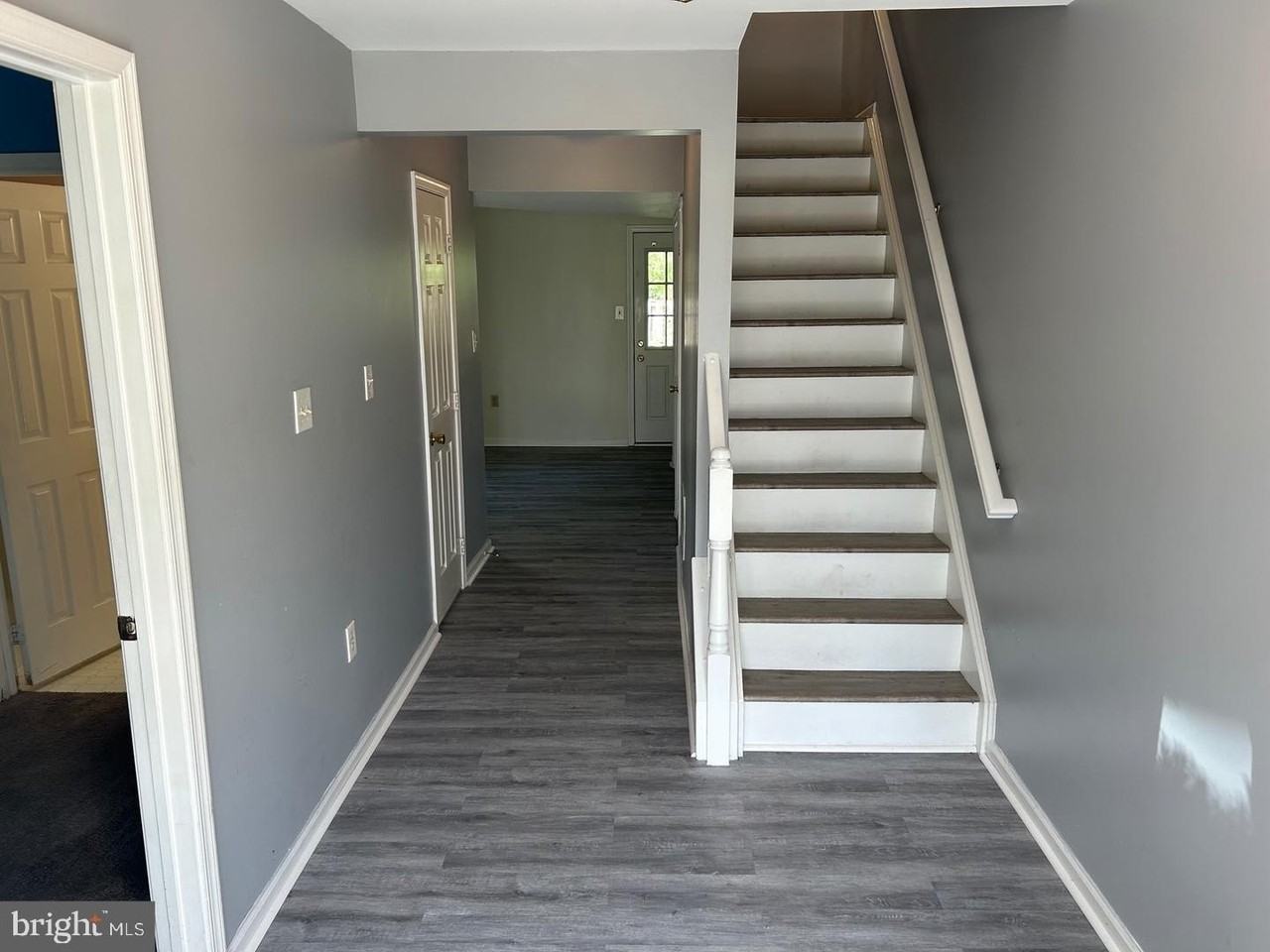 44120 Mistletoe Ter - Photo 2 of 18