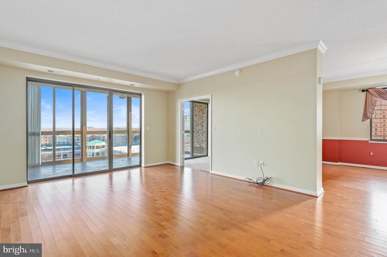 19355 Cypress Ridge Ter Unit 406 #406 - Photo 3 of 32