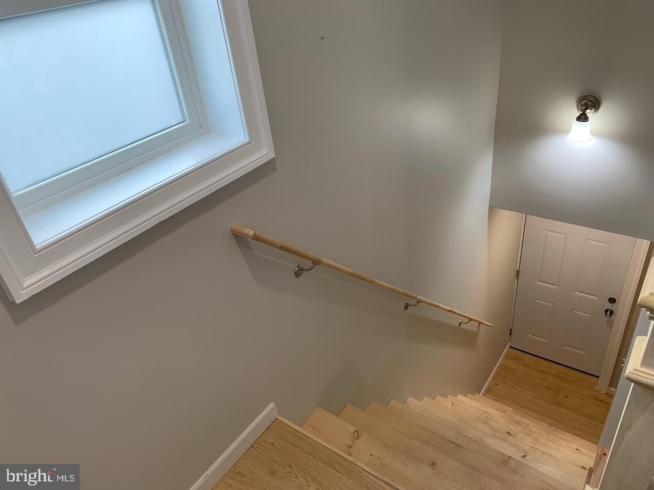 224 1/2 Kern St Unit 224 1/2 #224-1-2 - Photo 4 of 22