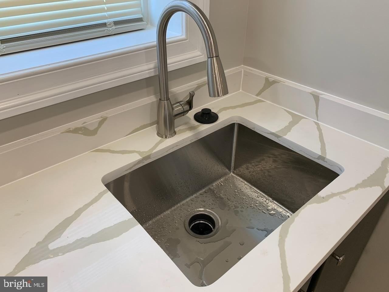 224 1/2 Kern St Unit 224 1/2 #224-1-2 - Photo 7 of 22