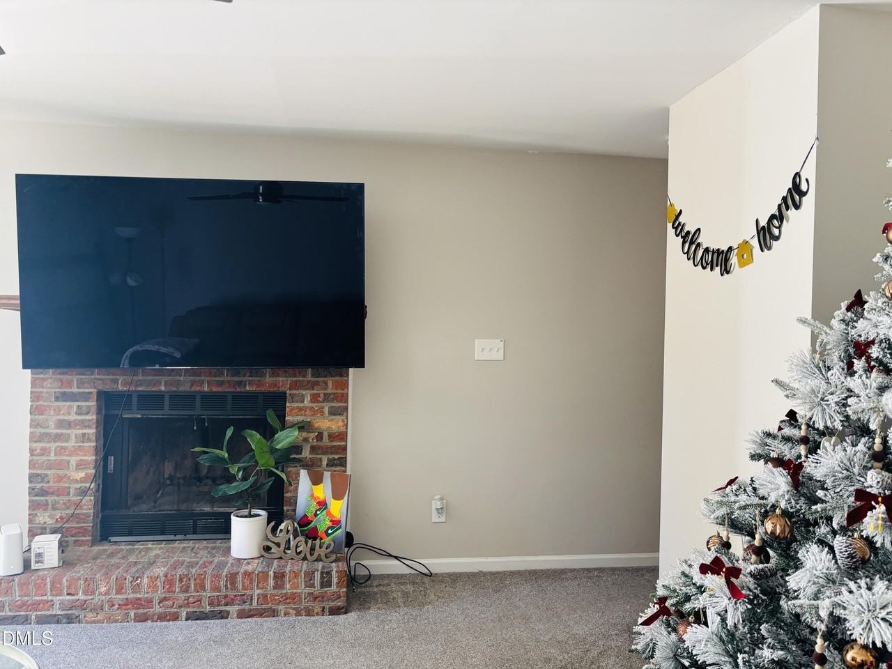 2922 Glenridge Dr Unit B #B - Photo 4 of 6