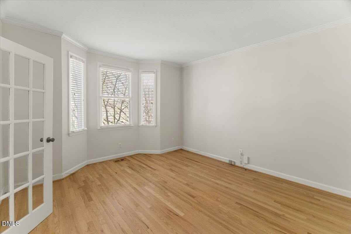 6008 Chittim Ct - Photo 6 of 50