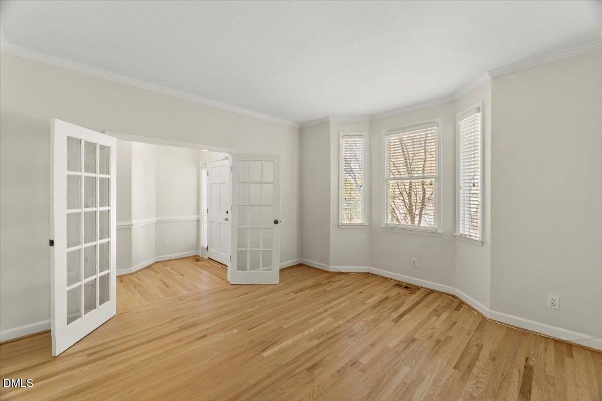 6008 Chittim Ct - Photo 7 of 50