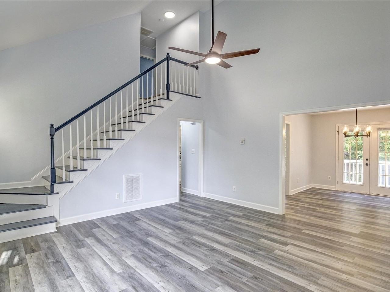 144 Black Ridge St - Photo 6 of 34