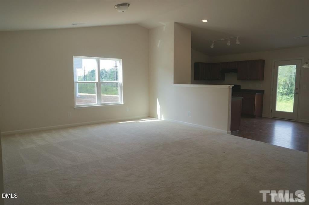 4720 Queen Pierrette St - Photo 5 of 20