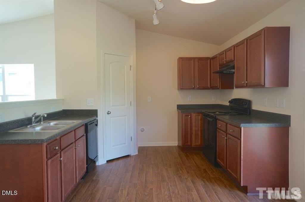 4720 Queen Pierrette St - Photo 7 of 20