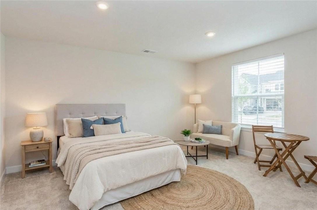 4602 Spruce Rd - Photo 6 of 40