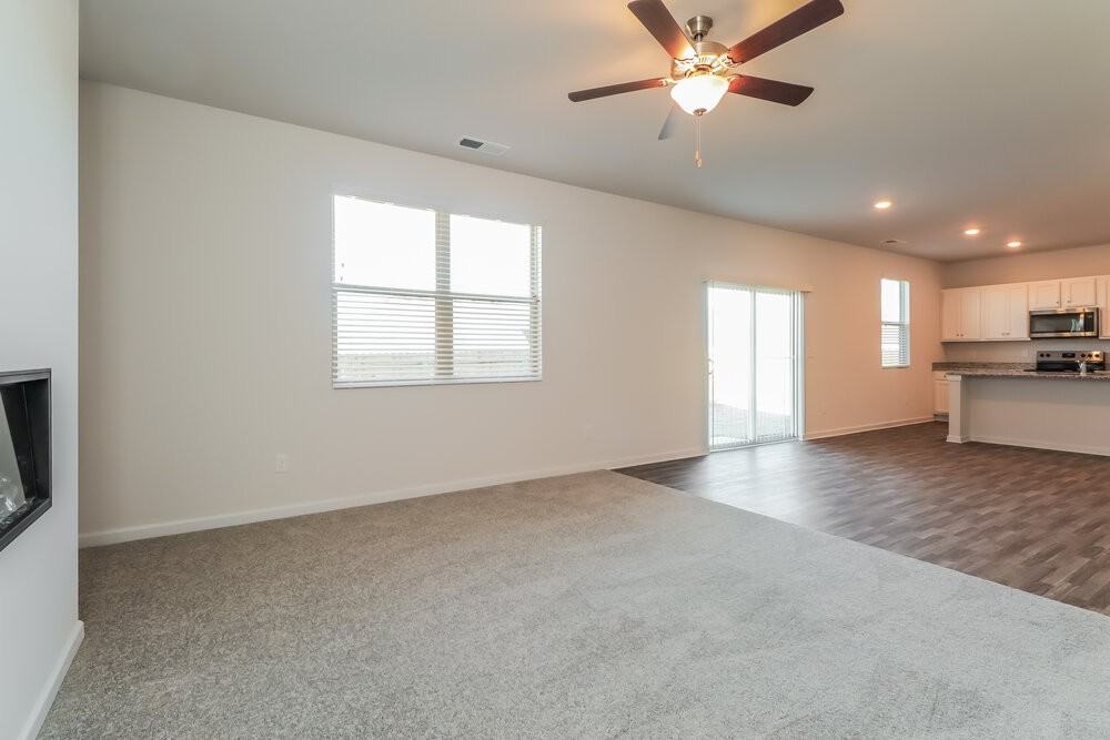 144 Hamilton Pointe Dr - Photo 5 of 17