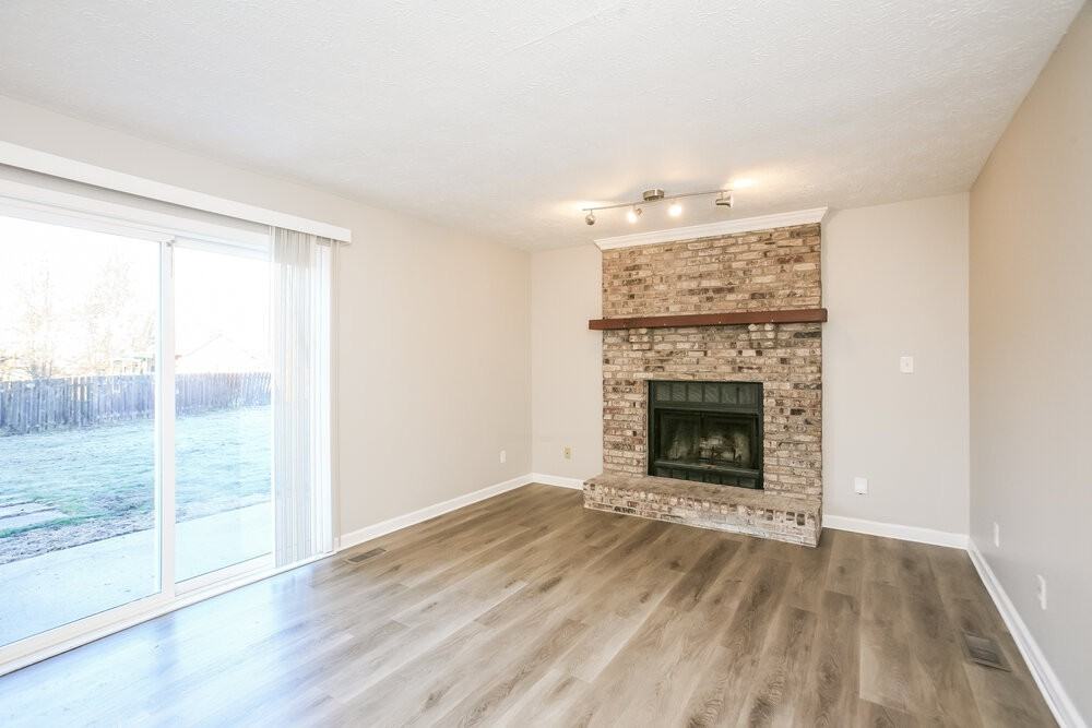 656 Sunbird Cir - Photo 6 of 17