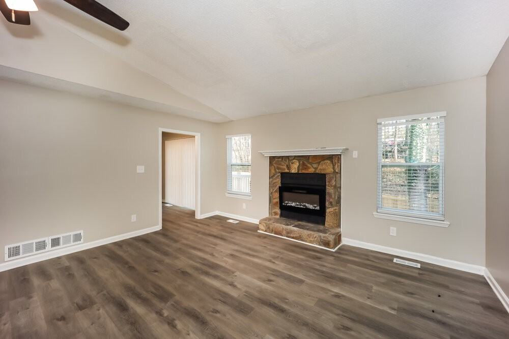 4110 Cranwood Dr - Photo 7 of 21