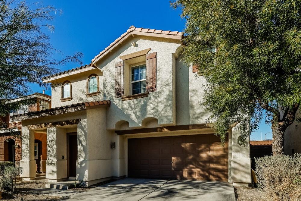 10111 Deep Glen St - Photo 4 of 17