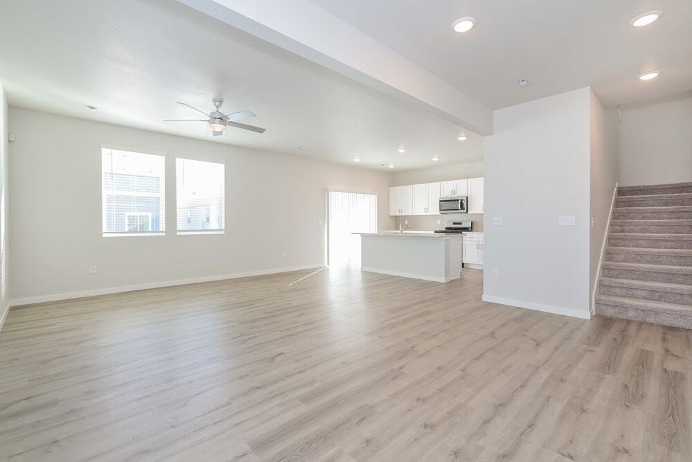 2146 Flower Blosom Ave - Photo 5 of 17