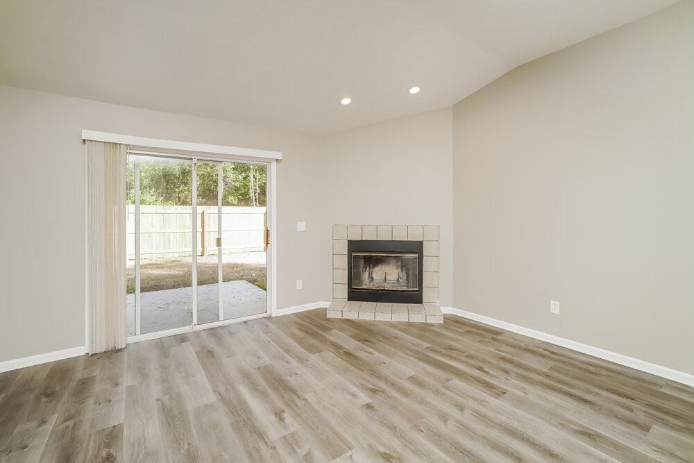 10415 Copperwood Dr - Photo 4 of 19