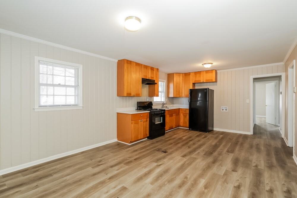 3276 Elm St - Photo 7 of 19