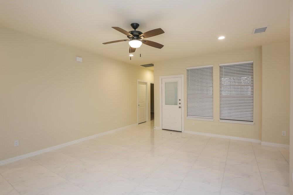 1314 Roan Dr - Photo 6 of 15