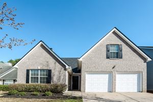 featured image of 208 Baywood Xing