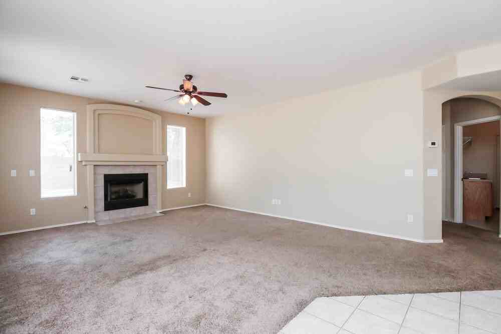 1334 E Harrison St - Photo 3 of 15