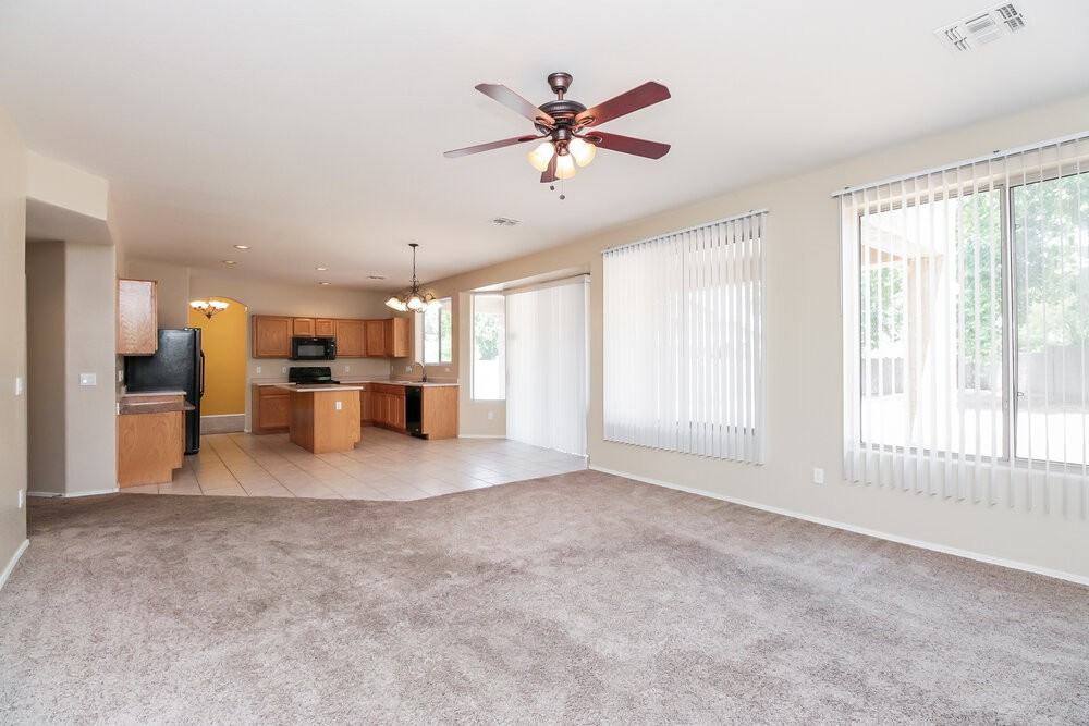 1334 E Harrison St - Photo 5 of 15