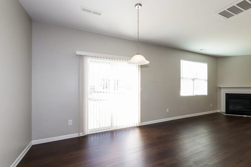 9231 Yellow Oak Rd - Photo 4 of 18