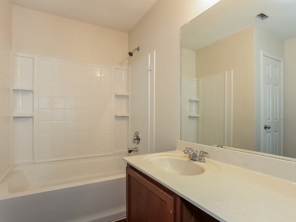 16404 Cowboy Trl - Photo 7 of 12