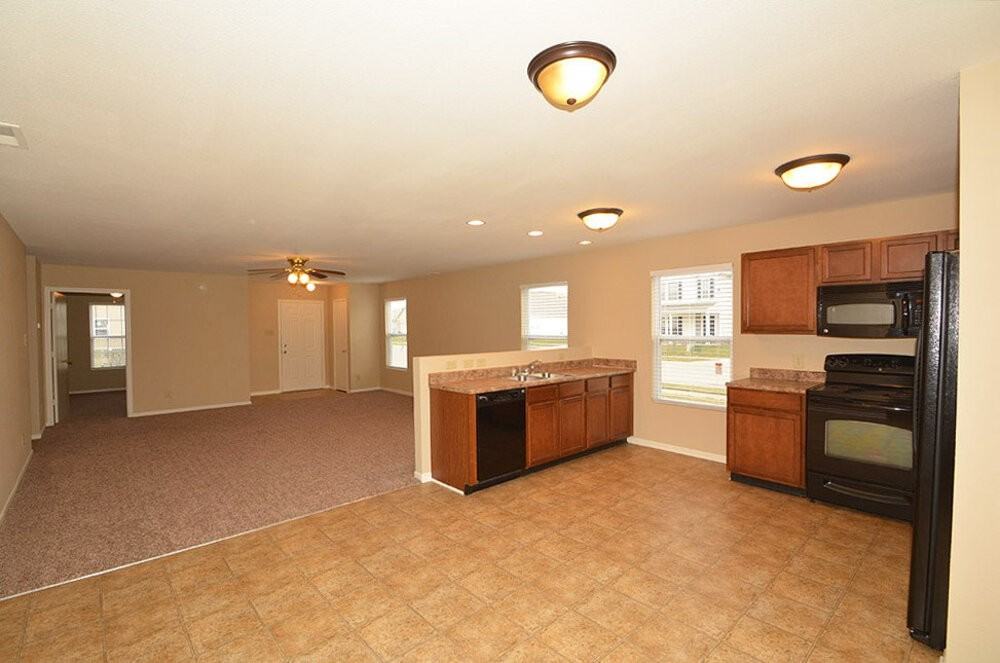 2329 Seven Peaks Dr - Photo 6 of 23