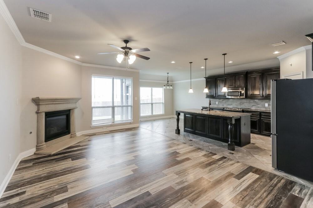 1304 River Oak Ln - Photo 4 of 16