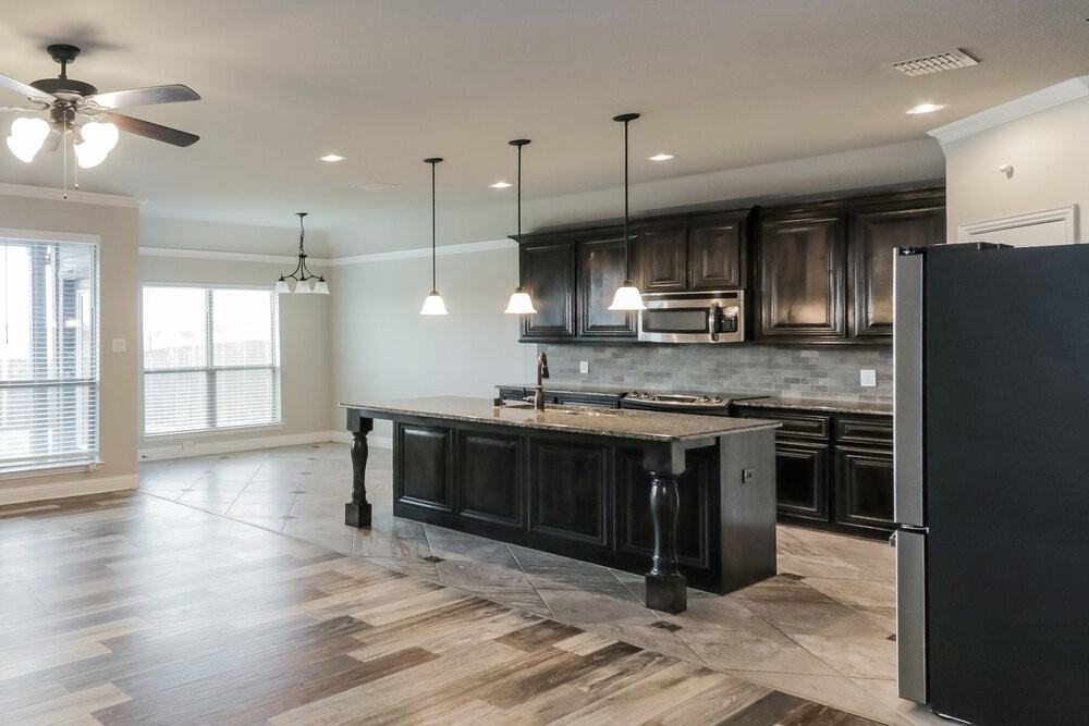 1304 River Oak Ln - Photo 5 of 16