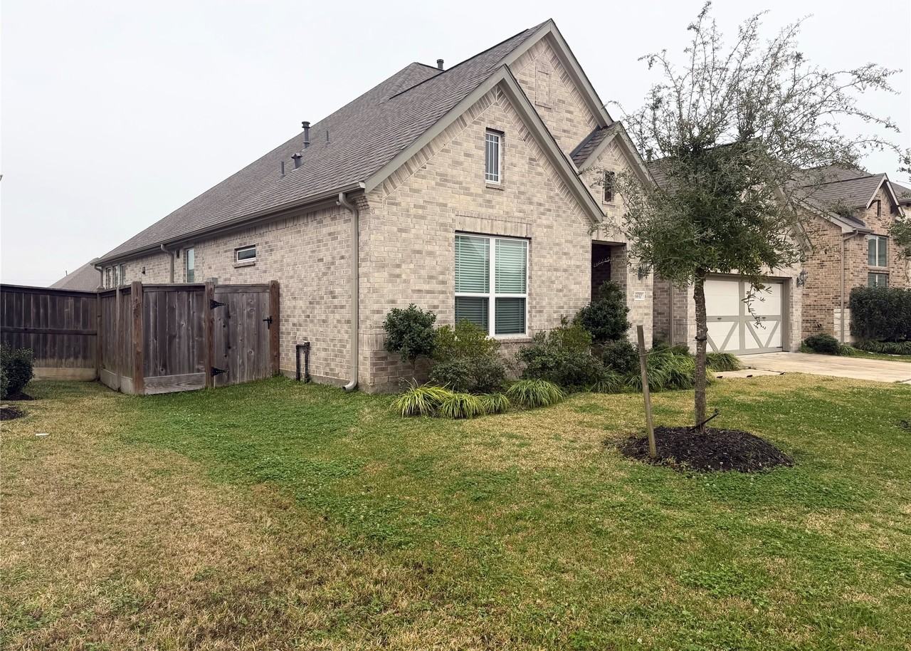 6610 Lake Oasis Dr #6610 - Photo 3 of 47