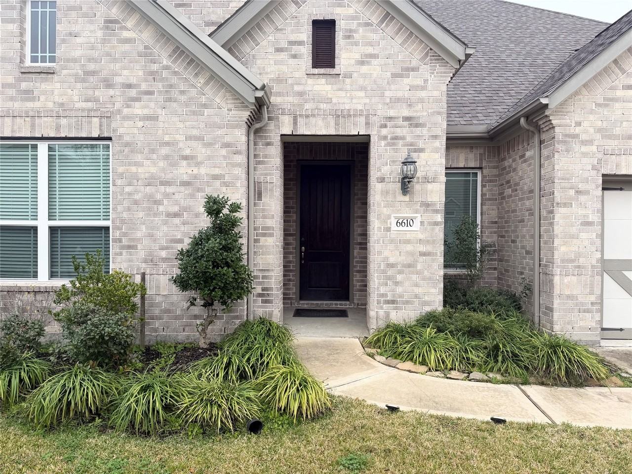 6610 Lake Oasis Dr #6610 - Photo 4 of 47