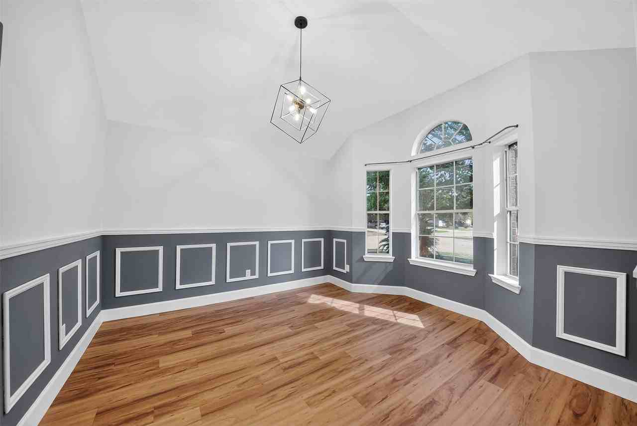 17002 Analisa Cir #17002 - Photo 3 of 41